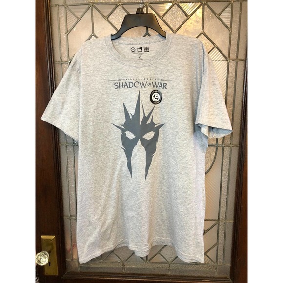 Middle Earth: Shadow of War Loot Crate Graphic Tee Size XL - Picture 1 of 4